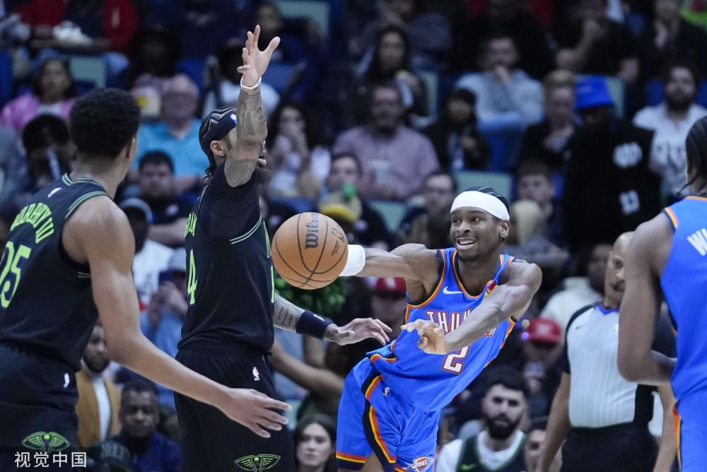 上明显向 上明显向