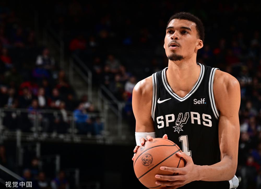 展现出的深 展现出的深